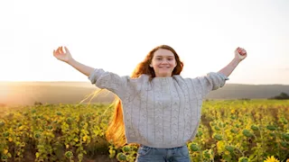 في 10 دقائق.. مشروب طبيعي يحسن المزاج والطاقة