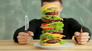  كيف تتجنب تناول الوجبات الليلية؟.. 5 نصائح للسيطرة على الشهية