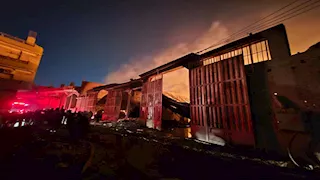 انفجار "شعلة" يهز مصنع ورق بأكتوبر والحصيلة مصابان حالتهما حرجة