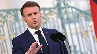 بعد زيارة أندورا.. ماكرون: سأستأنف التفاعل مع إيران بشأن مضيق هرمز 