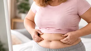 استشاري تغذية يحذر من السمنة بعد الأربعين: تفتح باب الأمراض المزمنة