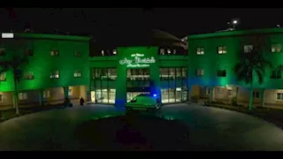 الطاقة الشمسية توفر 200 ألف دولار وتخفض الانبعاثات 2000 طن في مستشفى الأورام بالأقصر