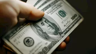 تراجع في بنكين.. سعر الدولار مقابل الجنيه ببداية تعاملات اليوم