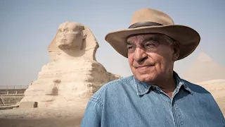 زاهي حواس يهاجم فيلم نتفليكس عن كليوباترا: مينفعش يتقال عليها "سوداء"