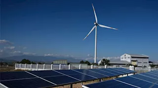 "واديكو" تنشئ محطة طاقة شمسية بأسوان لدعم التعدين الأخضر