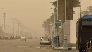 بورسعيد تواجه العاصفة الترابية.. المعديات للمشاة فقط وكوبري النصر يعمل بشكل طبيعي