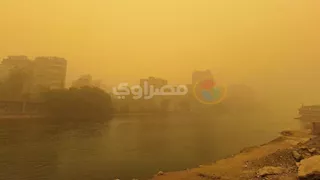 الجبال اختفت والرمال سكنت الشوارع".. عاصفة ترابية تضرب 7 محافظات -فيديو