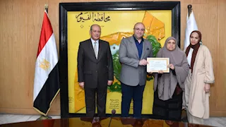 محافظ الفيوم يُكرم الأمهات المثاليات بالديوان العام والوحدات المحلية 