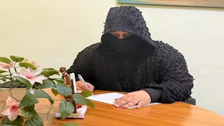 "مطرب القناع".. ريتشارد الحاج يتعاقد مع كابوتشي لطرح ألبوم جديد