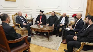 محافظ القاهرة يستقبل رئيس الطائفة الكلدانية لتهنئته بعيد الفطر