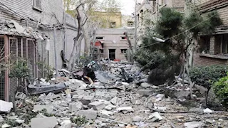 بعدما طالته الغارات.. ماذا نعرف عن أقدم مركز للأبحاث الطبية في إيران؟