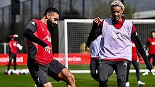 بالصور.. أول ظهور لمحمد صلاح بمران ليفربول بعد تعافيه من الإصابة