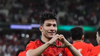 بالصور.. كيف دعم نجوم منتخب مصر إسلام عيسى بعد إصابته؟
