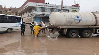 استمرار رفع تجمعات مياه الأمطار من الشوارع والطرق الرئيسية بالقليوبية