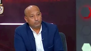 "يكسبوا الكونفدرالية ويسيبوا الدوري".. تصريحات مثيرة من نجم الأهلي السابق