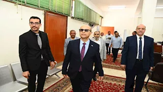رئيس جامعة أسيوط يفتتح مركز إصدار شهادات الخريجين ويدشن منظومة رقمية جديدة