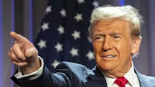 ترامب ساخرًا: الحصار جعل سفن إيران تبحث عن نفط في أمريكا