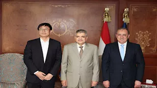 رئيس هيئة قناة السويس يبحث مع «تيدا مصر» تعزيز التعاون الصناعي واللوجيستي