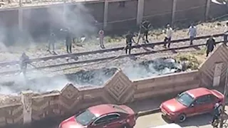 بالصور- السيطرة على حريق بجوار محطة قطار أشمون بالمنوفية