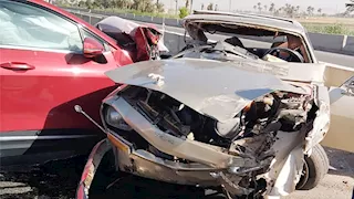 إصابة شخصين في تصادم 3 سيارات على الطريق الزراعي بأسيوط