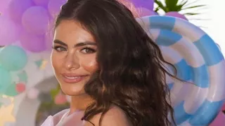 هاجر أحمد تخطف الأنظار بفستانها في عيد ميلاد ابنتها "غالية"- صور