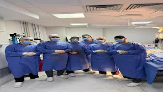 لأول مرة.. فريق طبي ينجح في إجراء عملية تثبيت كسر مفتت بالكتف بالفيوم- صور