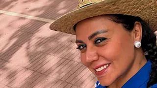 بالصور| رانيا يوسف تستمتع بإجازتها في إسبانيا من متحف دالي