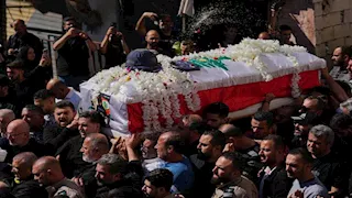 لبنان.. تشييع جثمان الصحفية أمل خليل إثر مقتلها بغارة إسرائيلية- صور