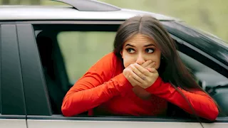 لماذا يشعر بعض الركاب بالغثيان في السيارات الكهربائية دون غيرها؟