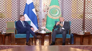 الرئيس الفنلندي يزور مقر جامعة الدول العربية.. صور 