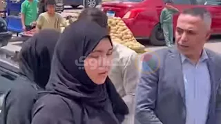  انهيار وبكاء أسرة الدكتور ضياء العوضي قبل التوجه لمقابر الشرقية -صور وفيديو