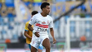 لقطة طريفة بين خوان بيزيرا وأحد الأطفال خلال مباراة الزمالك وبيراميدز (فيديو)