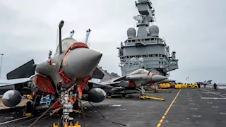 في ظل غياب موعد لإنهاء الحرب.. ثالث حاملة طائرات أمريكية تصل إلى الشرق الأوسط