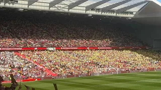 "بسبب التذاكر".. هجوم قوي من جماهير ليفربول ضد إدارة النادي خلال مباراة كريستال بالاس