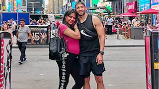 من نيويورك.. أسماء أبو اليزيد وزوجها يعلنان حملها