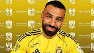 إعلامي سعودي يثير الجدل.. "محمد صلاح سجل بنته في مدارس بالرياض"