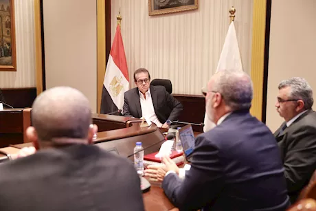 وزير الصحة يتابع تنفيذ مستشفى النيل للأطفال بمدينة النيل الطبية