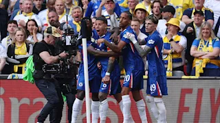 بعد إقالة المدرب.. تشيلسي يبلغ نهائي الكأس على حساب ليدز