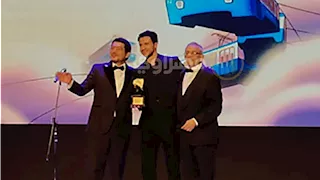 الجمهور يستقبل عصام عمر بحفاوة.. والأخير: تكريمي في الإسكندرية له طعم تاني 