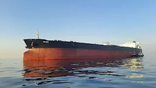 رغم الحصار الأمريكي.. عبور ناقلة نفط يابانية مضيق هرمز