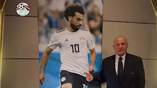 هاني أبو ريدة يطمئن على جاهزية محمد صلاح للمونديال