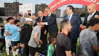 بالصور.. محافظ الجيزة يكرم أبطال النسخة الـ11 لدوري مراكز الشباب