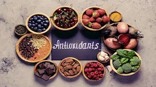 تقلل خطر السرطان.. 5 أطعمة تتفوق على السبانخ في مضادات الأكسدة