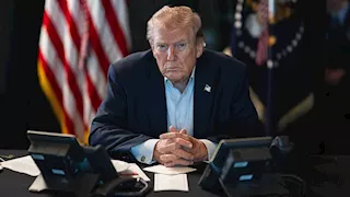 ترامب يرفض عرض إيران بفتح مضيق هرمز ورفع الحصار الأمريكي