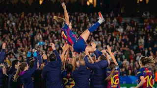 في الكلاسيكو.. قائدة برشلونة تصل للمباراة رقم 500 