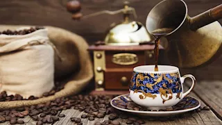 معجزة صحية.. ماذا يحدث عند إضافة الكركم إلى قهوتك؟