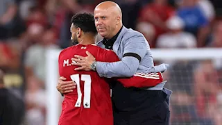 "ما قدمه لا يصدق".. سلوت يعلق على رحيل صلاح عن ليفربول