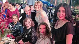 يسرا وليلى علوي تغنيان في حفل زفاف حفيدة عبدالمنعم عمارة