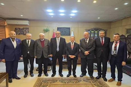 نقيب الأطباء يستعرض تطورات قانون المسؤولية الطبية في مؤتمر بجامعة الزقازيق 