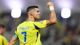 إصابة دونجا تثير غضب رونالدو في مباراة النصر والنجمة بالدوري السعودي